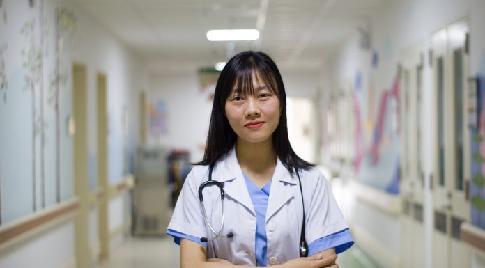 Las autopsias revelan mucho sobre el nuevo coronavirus anesthesia, doctor, female