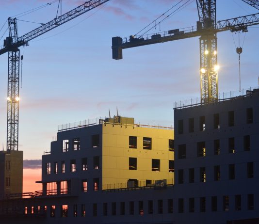 El sector público se queda atrás frente al coronavirus: sin planes de contingencia taps, building, construction